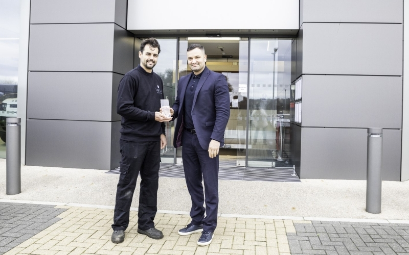 Truro Master Technician Wins Prestigious UK JLR Award For Second Time